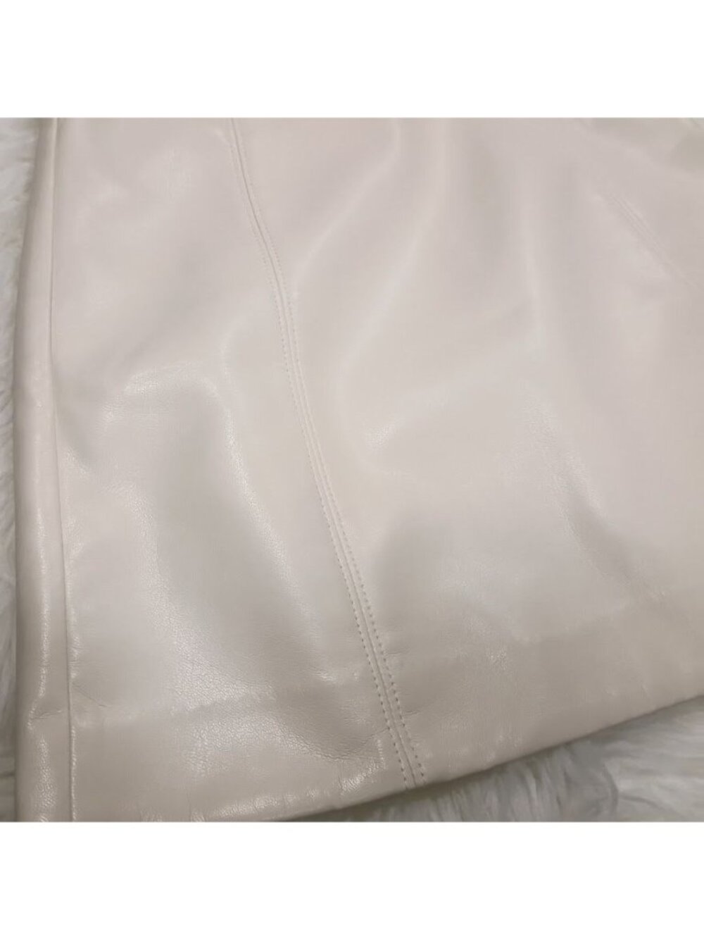 Babaton Cream Faux Leather Size 6 High-Waisted Mini Skirt - Picture 8 of 11